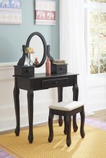Huey Vineyard Vanity and Mirror with Stool