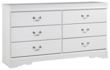 Anarasia Dresser