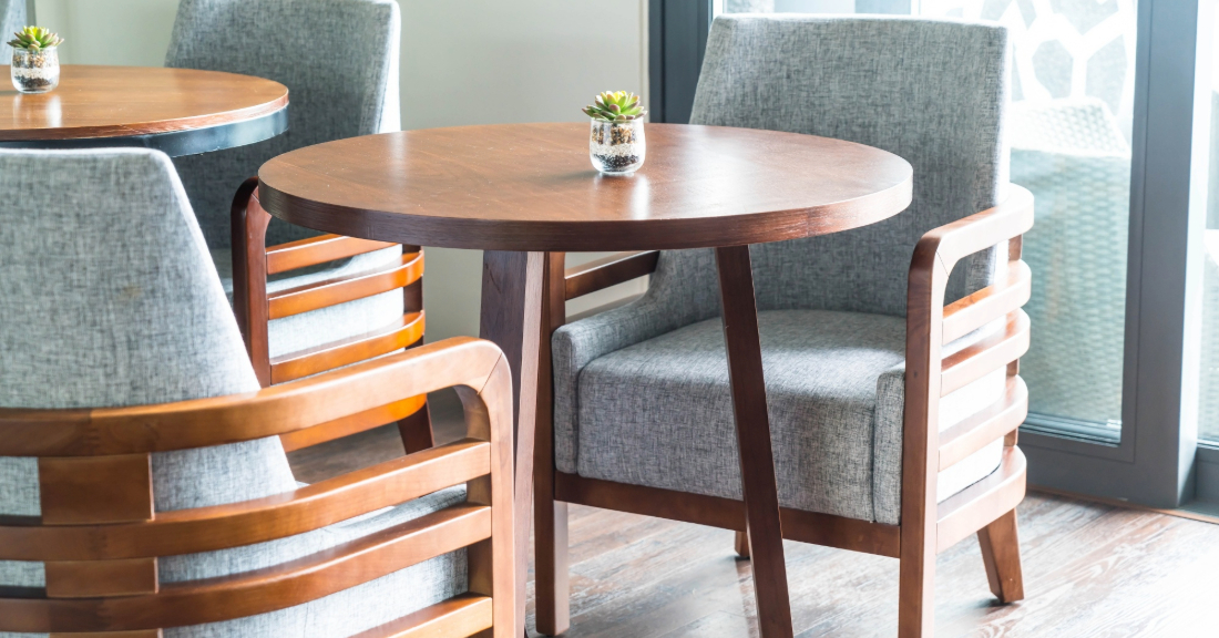 Round Table vs Rectangular